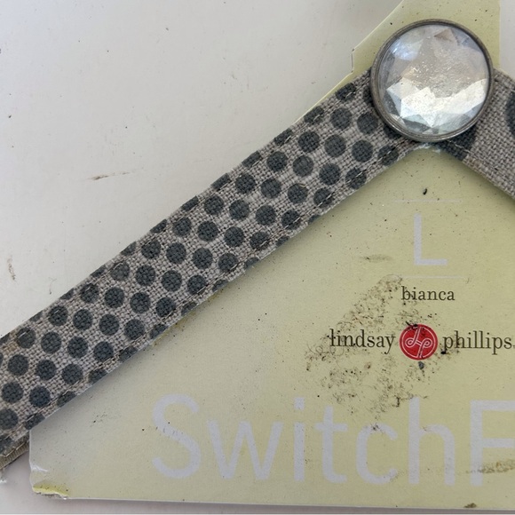 LINDSAY PHILLIPS SWITCH FLOPS SIZE LARGE - Picture 6 of 10